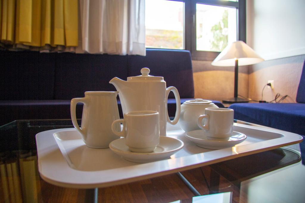 Apartamentos Descartes Barcelona Exterior photo