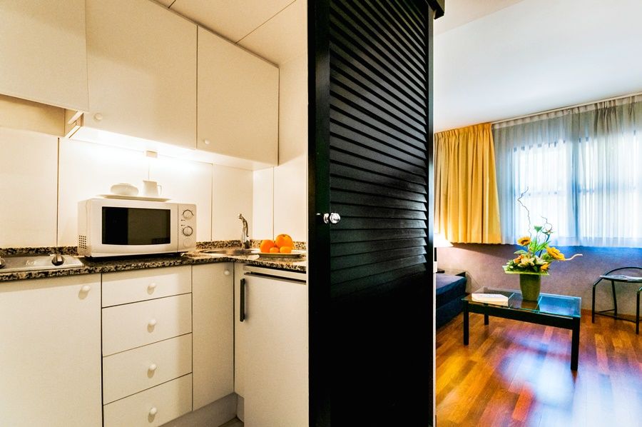 Apartamentos Descartes Barcelona Exterior photo